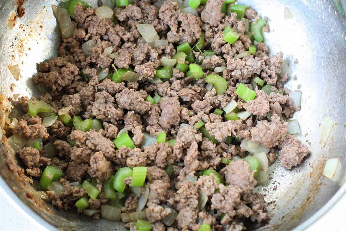 ground beef with onions and peppers