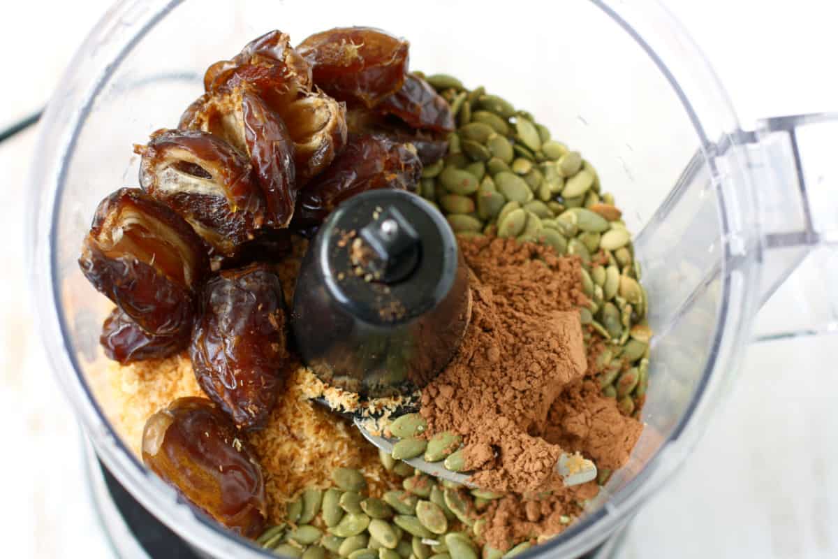 lara bar ingredients in food processor
