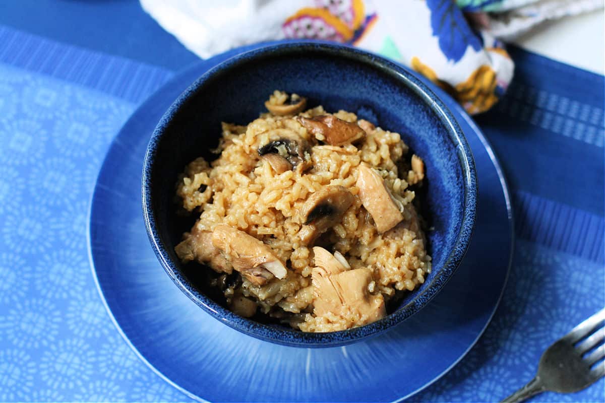 rice with chicken and mushrooms