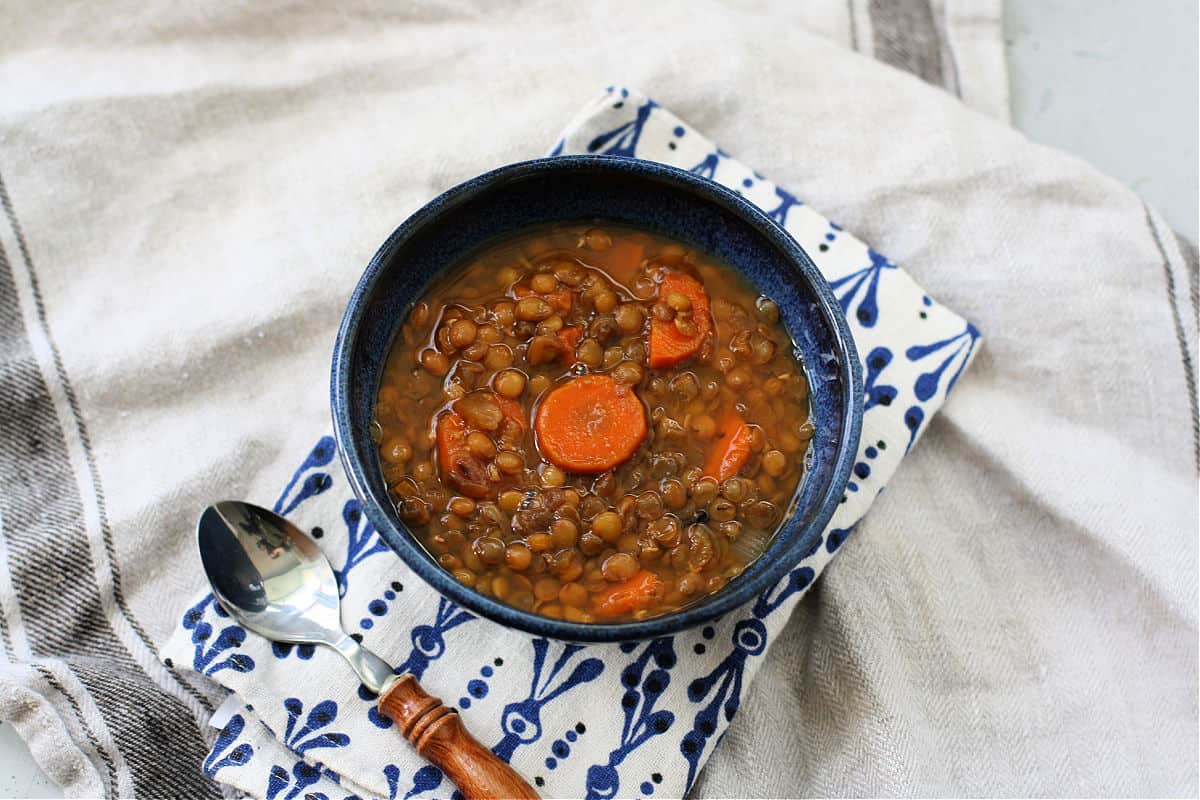 bowl of vegan lentil soup