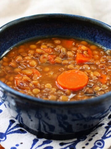vegan lentil soup with carrots and mushrooms