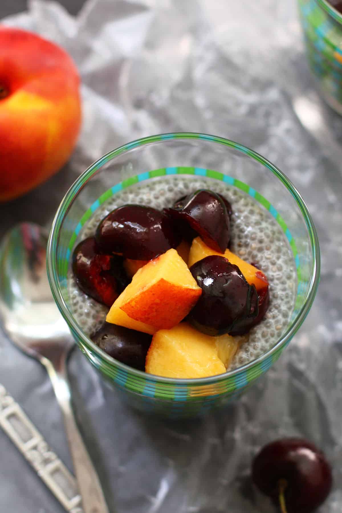 easy chia pudding with fruit