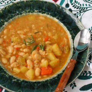 easy white bean rosemary soup