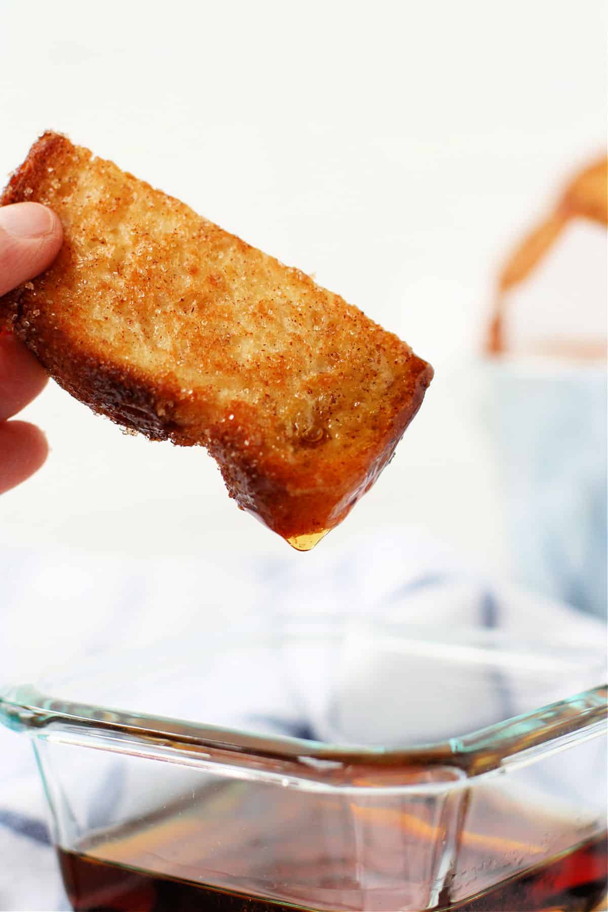 french toast sticks with maple syrup