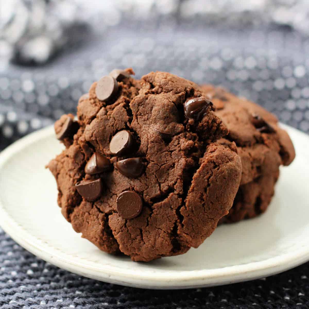 Copycat Crumbl Dark Dream Cookies (Gluten Free, Vegan).-image